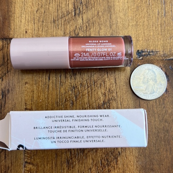 Fenty Gloss Bomb in Fenty Glow- Mini NIB - Picture 3 of 7